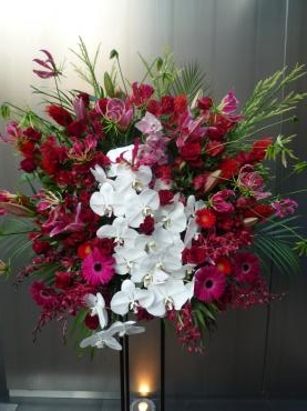 御誕生日スタンド　ありがとうございました。」｜「銀座ニューフラワー」　（東京都中央区の花キューピット加盟店 花屋）のブログ