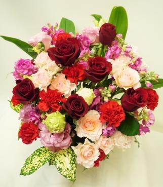 退職祝・アレンジメント、御注文ありがとうございました。｜「銀座ニューフラワー」　（東京都中央区の花キューピット加盟店 花屋）のブログ