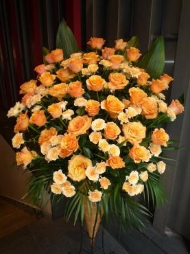 オレンジ・バラ、御祝スタンド｜「銀座ニューフラワー」　（東京都中央区の花キューピット加盟店 花屋）のブログ