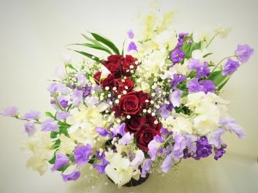 結婚記念日、アレンジメントご注文ありがとうございました。｜「銀座ニューフラワー」　（東京都中央区の花キューピット加盟店 花屋）のブログ