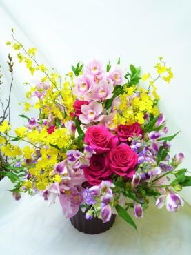 御祝アレンジメント、ご注文誠にありがとうございました。｜「銀座ニューフラワー」　（東京都中央区の花キューピット加盟店 花屋）のブログ