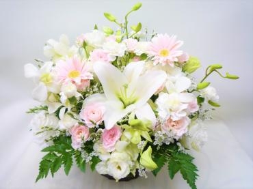 結婚記念日アレンジメントご注文ありがとうございました。｜「銀座ニューフラワー」　（東京都中央区の花キューピット加盟店 花屋）のブログ