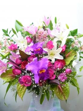 ご出演お祝アレンジメント、ご注文ありがとうございました。｜「銀座ニューフラワー」　（東京都中央区の花キューピット加盟店 花屋）のブログ