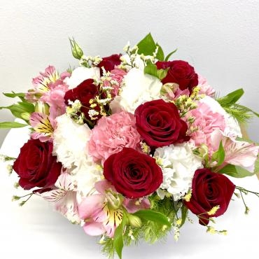 お誕生日アレンジメント　ご注文誠にありがとうございました。｜「銀座ニューフラワー」　（東京都中央区の花キューピット加盟店 花屋）のブログ