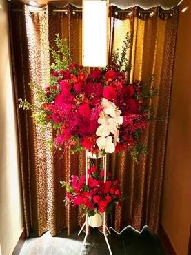 お祝いスタンド花　ご注文誠にありがとうございました。｜「銀座ニューフラワー」　（東京都中央区の花キューピット加盟店 花屋）のブログ