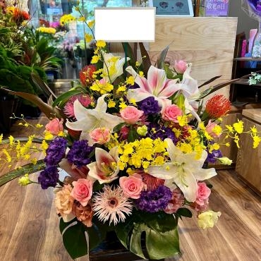 個展のお祝いにアレンジメントのご注文いただきました。｜「銀座ニューフラワー」　（東京都中央区の花キューピット加盟店 花屋）のブログ