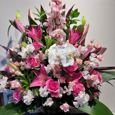 開店のお祝いお届けいたしました。ご注文頂きありがとうございました。｜「銀座ニューフラワー」　（東京都中央区の花キューピット加盟店 花屋）のブログ