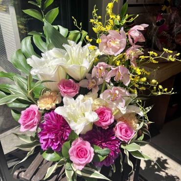 お祝いアレンジメント　ご注文ありがとうございました｜「銀座ニューフラワー」　（東京都中央区の花キューピット加盟店 花屋）のブログ