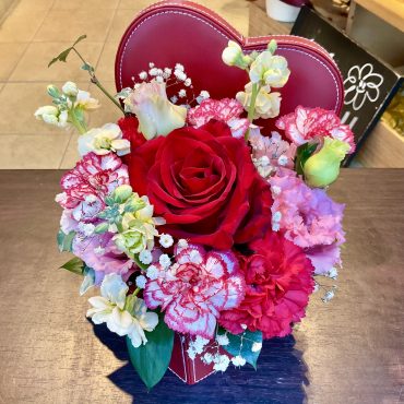 結婚記念日アレンジ💐｜「銀座ニューフラワー」　（東京都中央区の花キューピット加盟店 花屋）のブログ